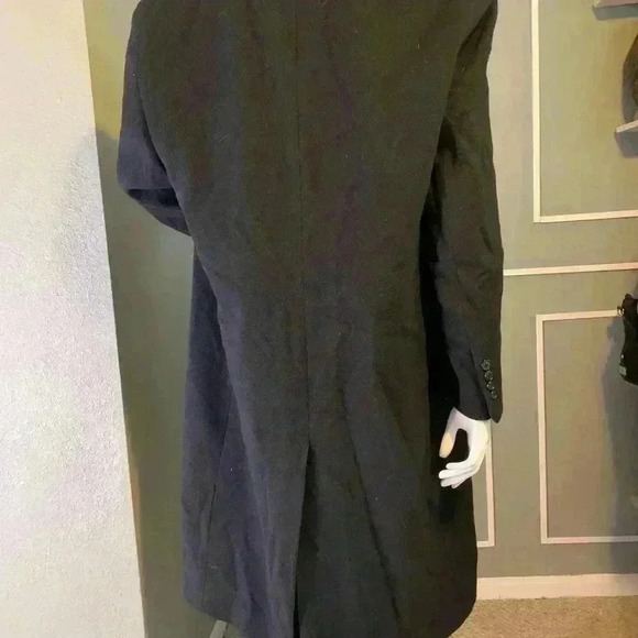 Jos A. Bank - Picture 12 of 13